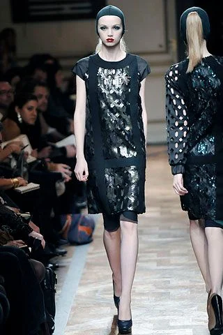 Look 30